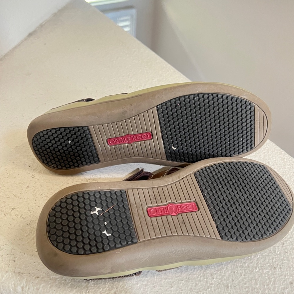 OrthoFeet Clio Sandals Womens Size 9 Wide Brown Straps Slip On Thong Comfort - Picture 11 of 13